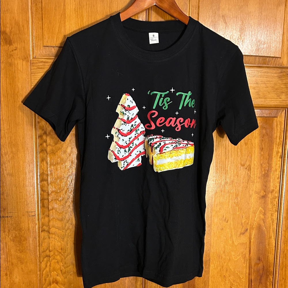Little Debbie Festive Black Graphic Tee Sz Sm-NWOTS